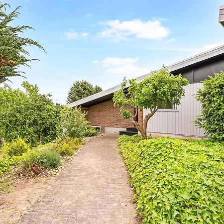 Finelly - 350m From The Sea By Interhome 度假居