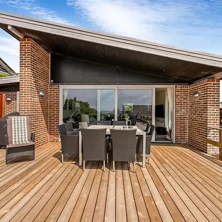 Semesterbostad Finelly - 350m From The Sea By Interhome *