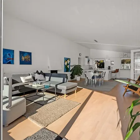 Finelly - 350m From The Sea By Interhome