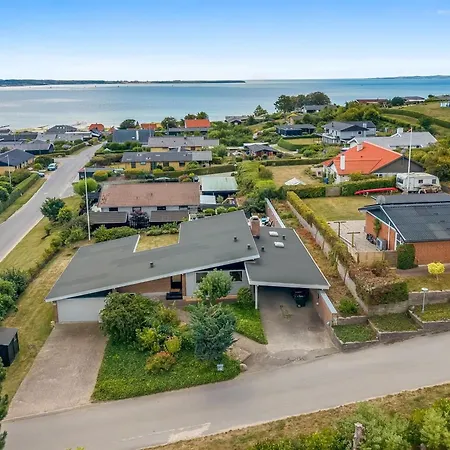 Finelly - 350m From The Sea By Interhome Ebeltoft