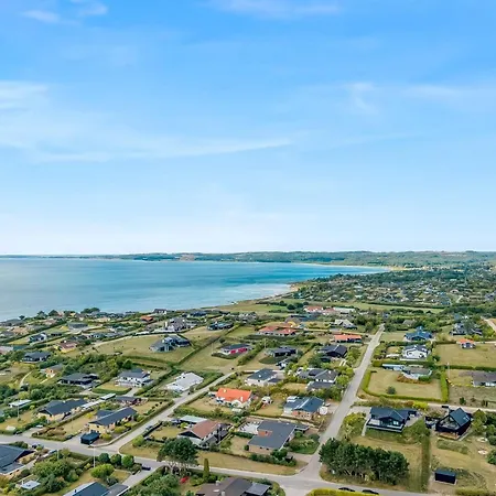 Finelly - 350m From The Sea By Interhome *